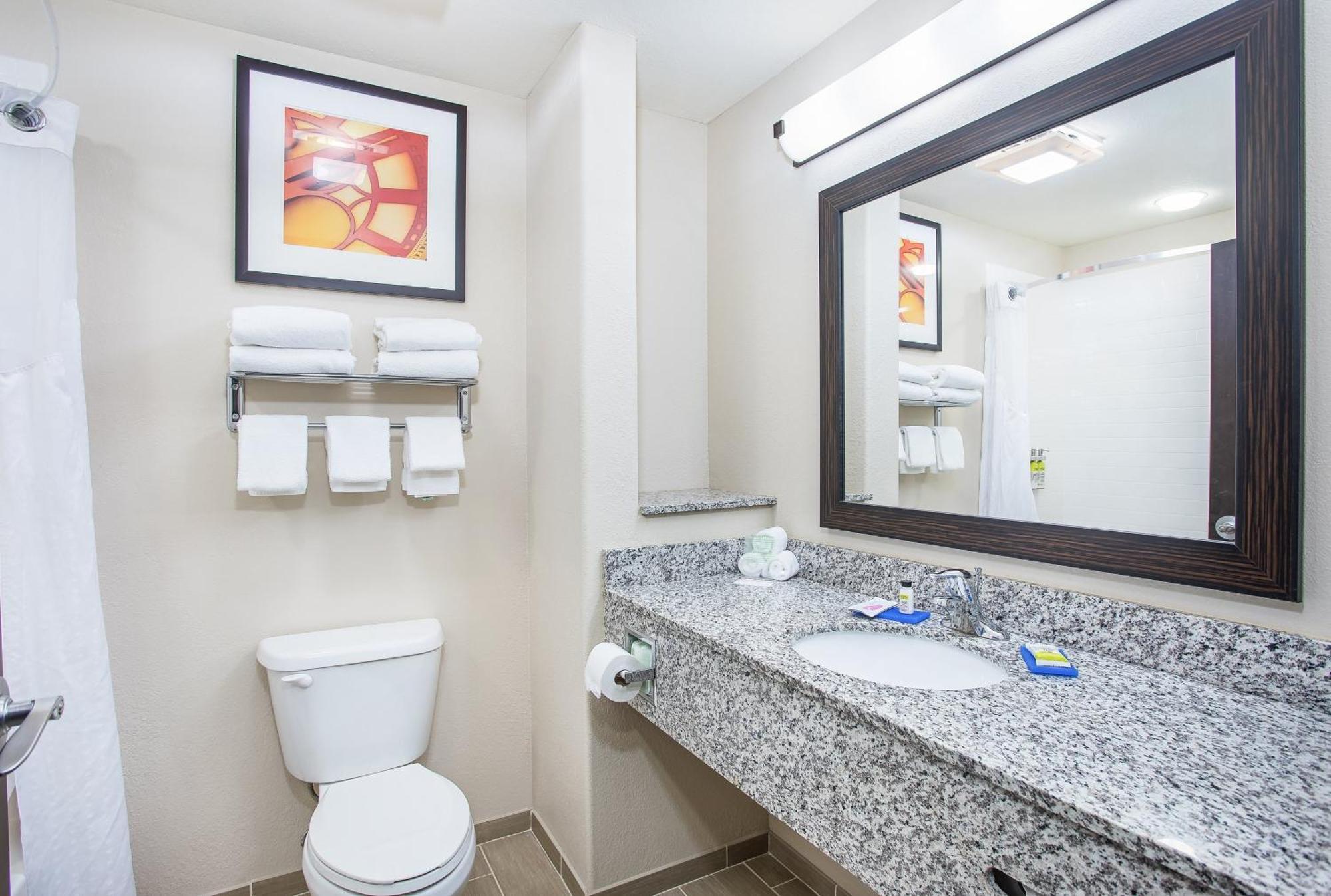 Holiday Inn Express Hotel & Suites Glasgow By Ihg Eksteriør bilde