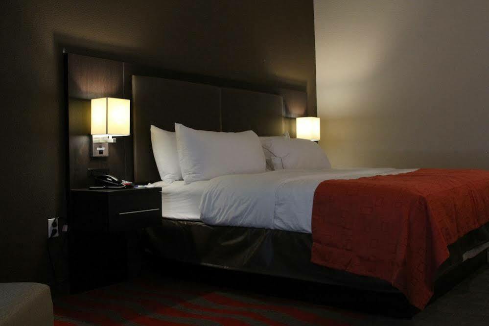 Holiday Inn Express Hotel & Suites Glasgow By Ihg Eksteriør bilde